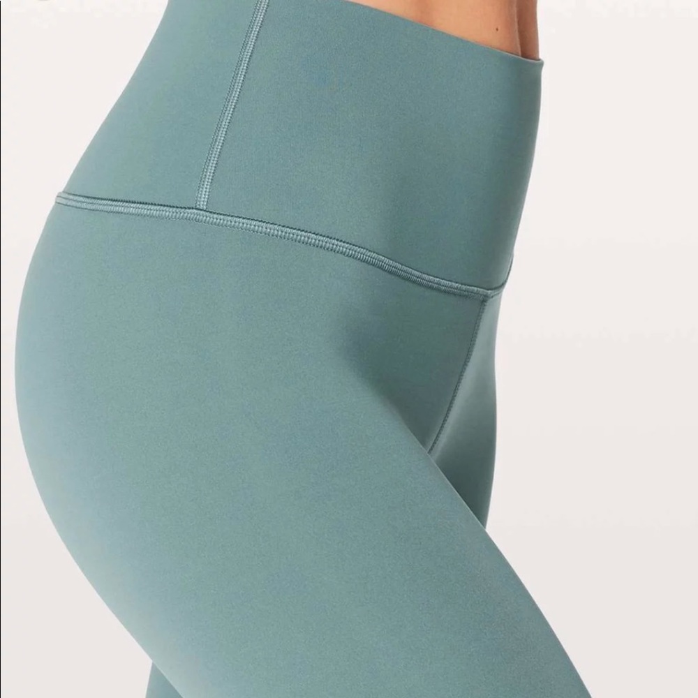 ❌SOLD❌ Lululemon Wunder Under 7/8 in Mystic Green - Picture 3 of 5
